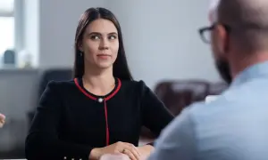 Ile trwa rozmowa o pracę? Poznaj typowe czasy i co wpływa na długość